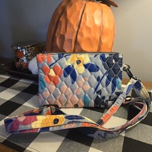 Lug Peekaboo Multi Floral